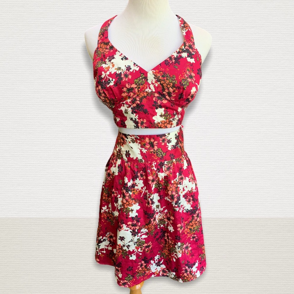 Retro two piece play set by Art and Tatyana